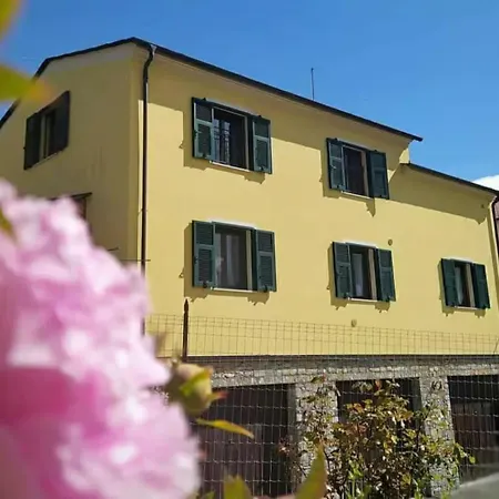 Rosmarino - Comodita E Tranquillita Con Giardino E Parcheggio 아파트 임페리아