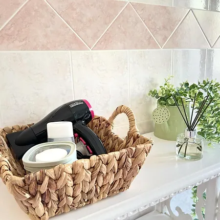 公寓 Rosmarino - Charming 2 Bedrooms With Garden And Parking