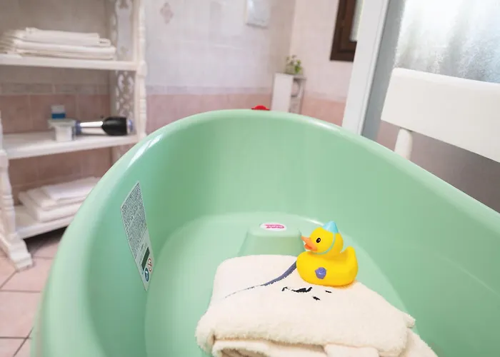 Rosmarino - Comodita E Tranquillita Con Giardino E Parcheggio Imperia