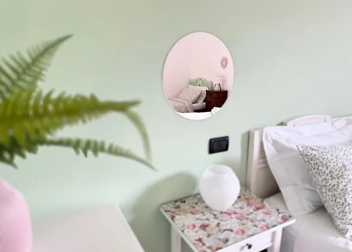 Lägenhet Rosmarino - Comodita E Tranquillita Con Giardino E Parcheggio