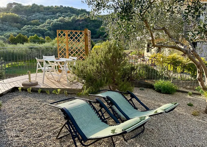 Rosmarino - Comodita E Tranquillita Con Giardino E Parcheggio