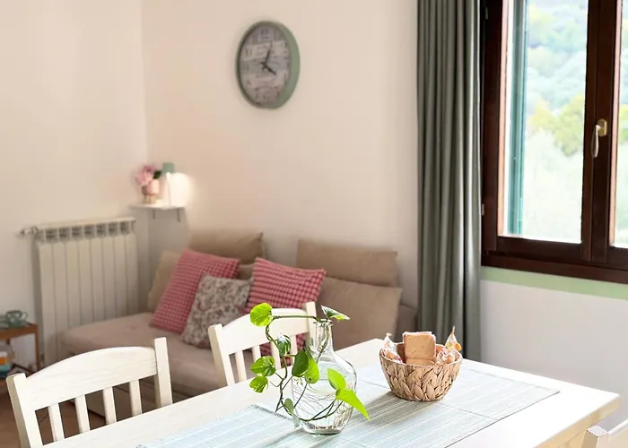 Rosmarino - Comodita E Tranquillita Con Giardino E Parcheggio Lägenhet