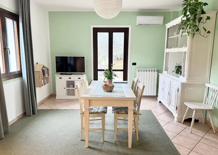 Rosmarino - Comodita E Tranquillita Con Giardino E Parcheggio * Imperia