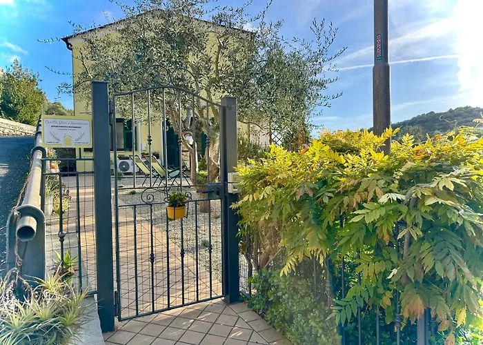 Rosmarino - Comodita E Tranquillita Con Giardino E Parcheggio