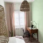 Rosmarino - Charming 2 Bedrooms Apartment With Garden And Parking Империя