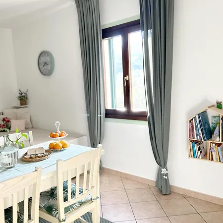Rosmarino - Comodita E Tranquillita Con Giardino E Parcheggio Imperia