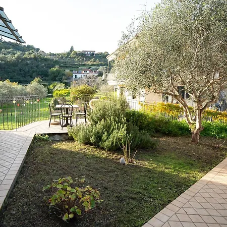 Rosmarino - Comodita E Tranquillita Con Giardino E Parcheggio Lägenhet *
