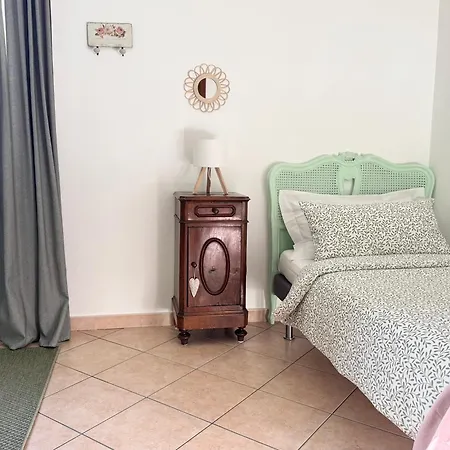 Rosmarino - Comodita E Tranquillita Con Giardino E Parcheggio