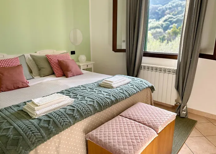 Rosmarino - Comodita E Tranquillita Con Giardino E Parcheggio Imperia