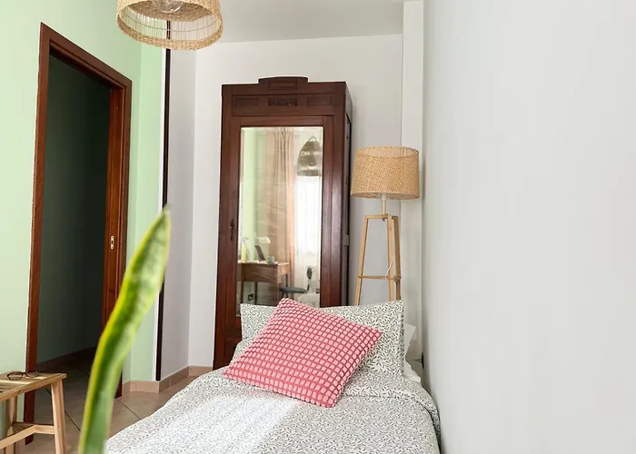 Rosmarino - Comodita E Tranquillita Con Giardino E Parcheggio