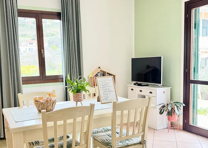 Rosmarino - Comodita E Tranquillita Con Giardino E Parcheggio *